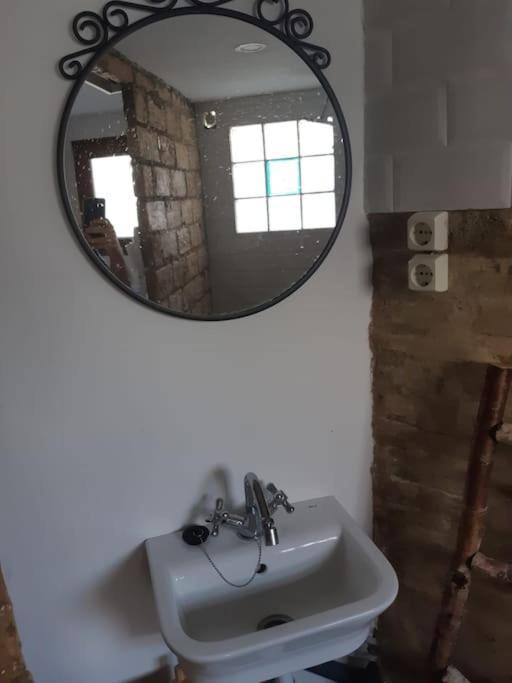 Precioso Apartamento Con A/A En Ruzafa Con Terracita Privada Y Acceso A Un Jardin, Para 2-3 Personas Valence Extérieur photo