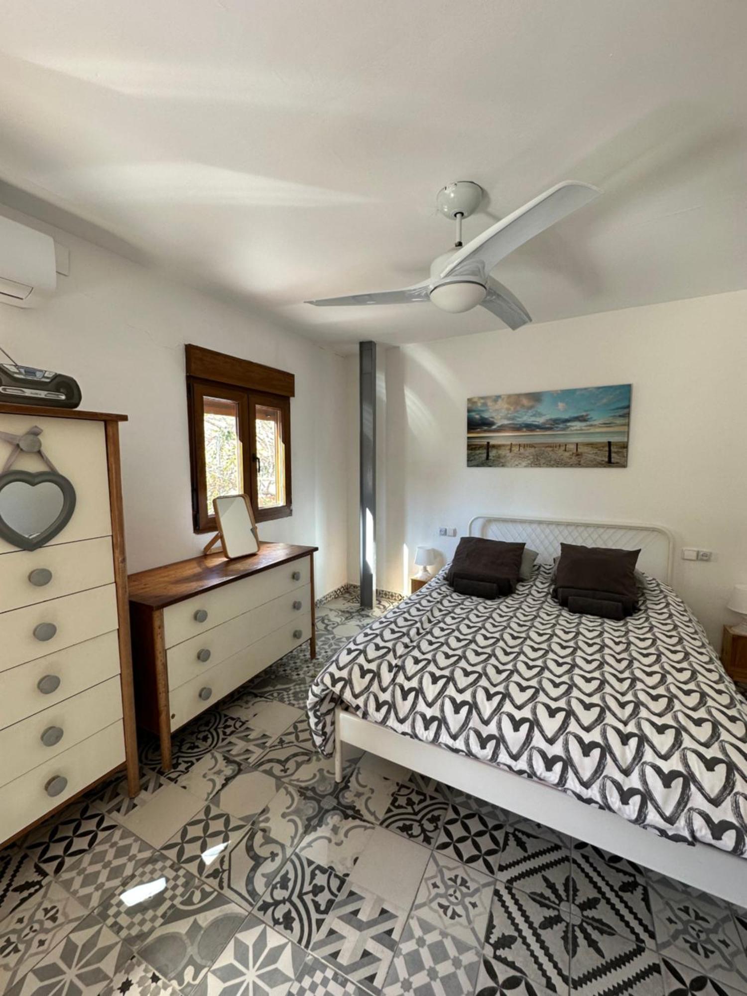 Precioso Apartamento Con A/A En Ruzafa Con Terracita Privada Y Acceso A Un Jardin, Para 2-3 Personas Valence Extérieur photo